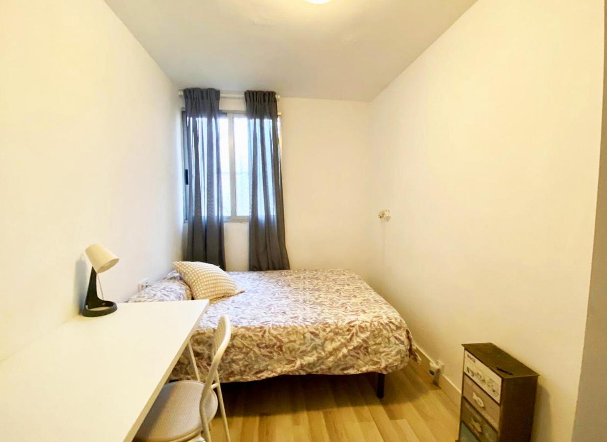 Valencia Guest Rooms Near The Beach In Shared Apartment Exterior foto